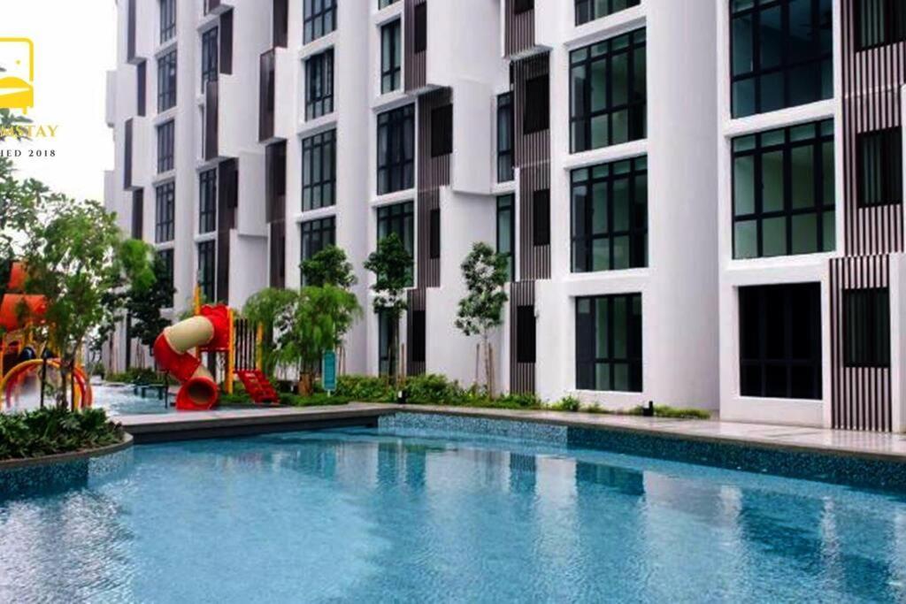 פטלין ג'איה H2O Retreat Studio Home 5Min To Lrt By Premium Stay מראה חיצוני תמונה